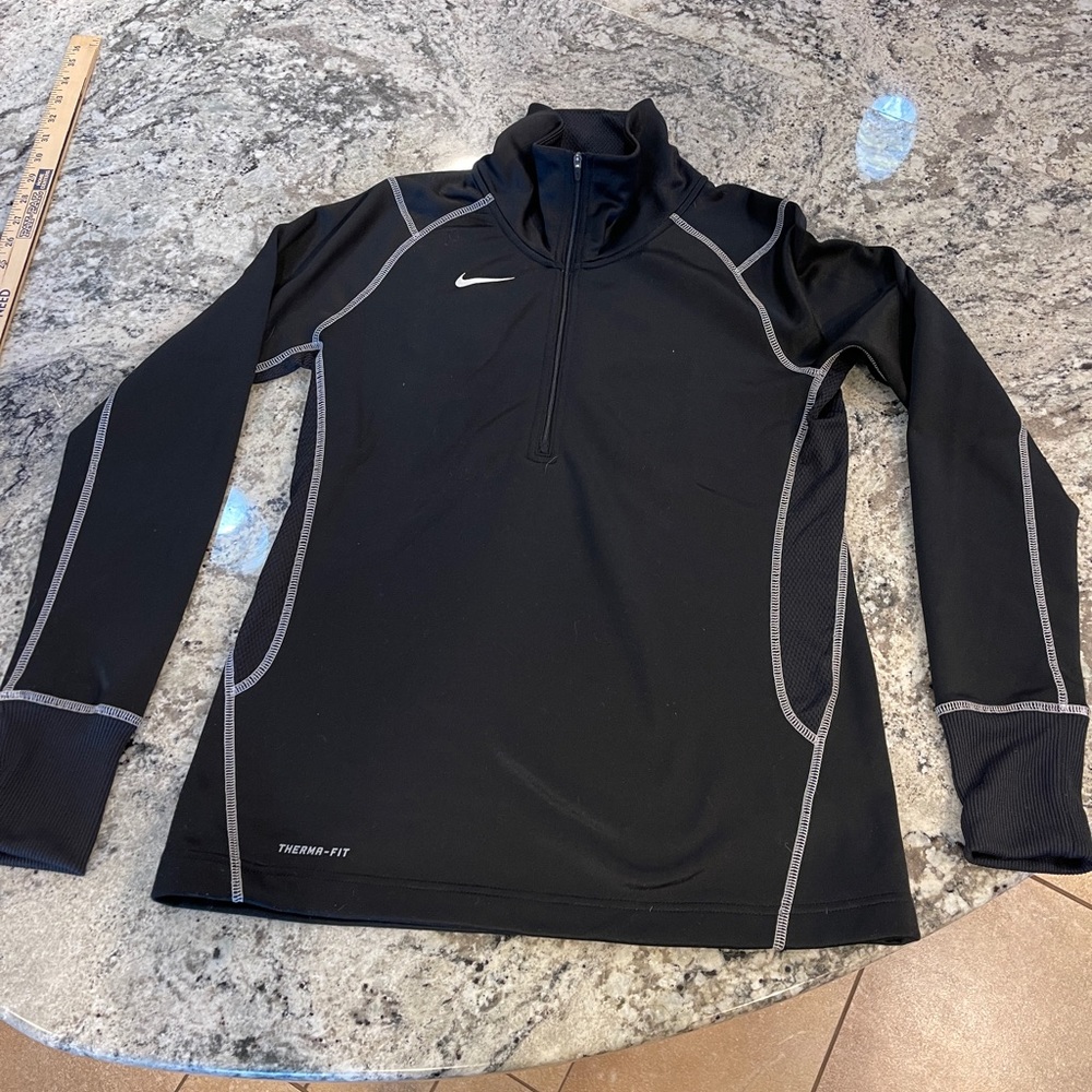 Nike thermafit ladies top smal